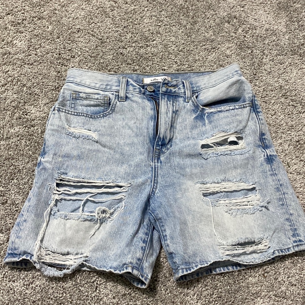 Willow and Root Jean Shorts. Size M